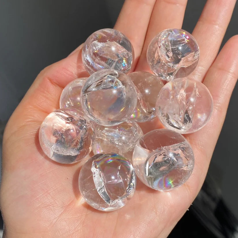 HIGH QUALITY AAA BERGRISTALLKUGELN MIT REGENBÖGEN - ca. 2,5 cm