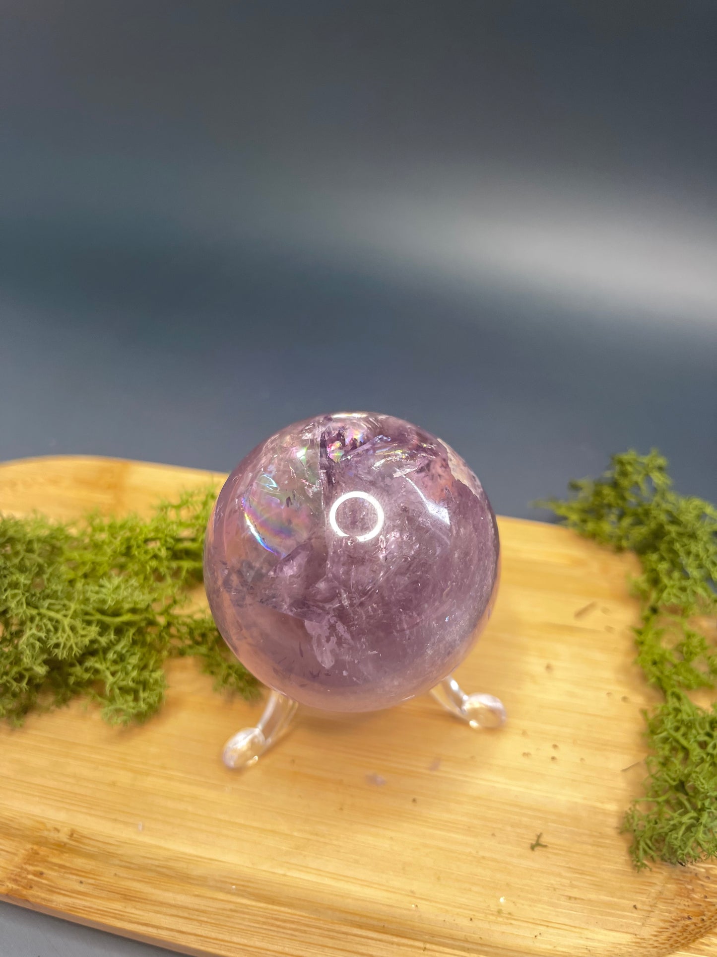 AMETHYST KUGEL MIT REGENBÖGEN - ca 184 g 50 mm
