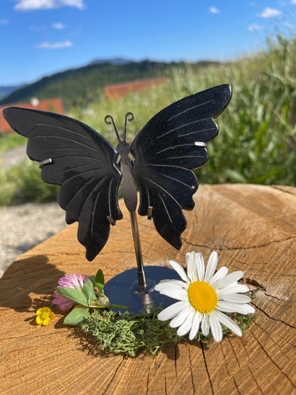 OBSIDIAN SCHMETTERLING | Schutzstein für Transformation & Erdung | ca. 170 g 12,5 cm Höhe inkl. Ständer